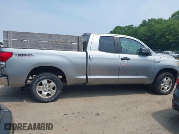 ✅ 2008 Toyota Tundra • VIN: 5TBBV54168S523406 • Lot: 42445574. Listed on IAAI with 117,947 mi. Free auction sales archive from the USA and detailed vehicle history report at DreamBid. Image 13.