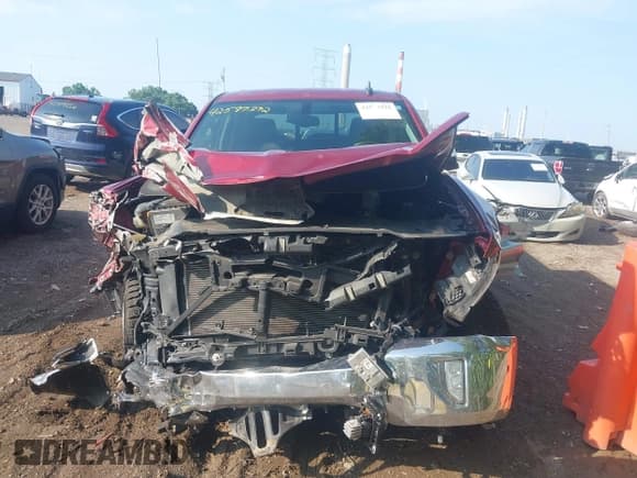 ✅ 2018 Chevrolet Silverado 1500 LTZ • VIN: 3GCUKSEC6JG537673 • Lot: 42597392. Wystawiony na IAAI z przebiegiem 286 513 mil. Bezpłatny archiwum sprzedaży aukcyjnych z USA i szczegółowy raport historii pojazdu na DreamBid. Zdjęcie 12.