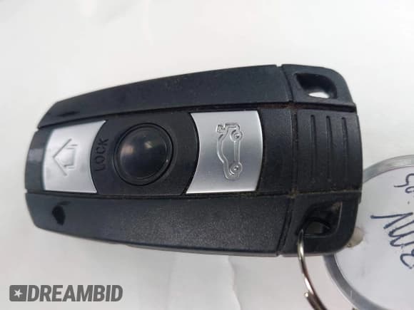 ✅ 2011 BMW 3 Series 328i • VIN: WBAKE3C50BE557626 • Lot: 42187609. Listed on IAAI with 126,037 mi. Free auction sales archive from the USA and detailed vehicle history report at DreamBid. Image 11.