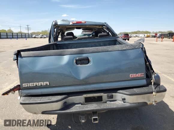 2007 GMC Sierra 1500 SL with VIN 2GTEK13V871119247, listed as a Copart auction lot 53508755 with 165,772 mi miles and Salvage title. Bid and sale history available at DreamBid. Image 6.