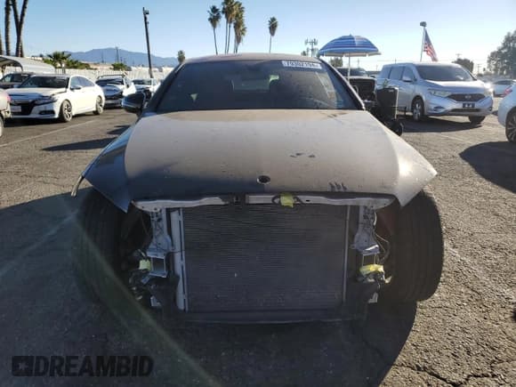 ✅ 2020 Mercedes-Benz C 300 • VIN: WDDWJ8DB2LF955410 • Lot: 79302194. Wystawiony na Copart z przebiegiem 40 212 mil. Bezpłatny archiwum sprzedaży aukcyjnych z USA i szczegółowy raport historii pojazdu na DreamBid. Zdjęcie 5.