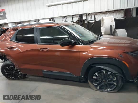 2021 Chevrolet TrailBlazer LT с VIN KL79MPS21MB123378, выставлен на аукционе IAAI как лот 43382417 с пробегом 95 623 миль миль и . История ставок и продаж доступна на DreamBid. Изображение 13.