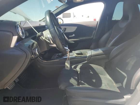 2021 Mercedes-Benz CLA 250 z VIN W1K5J4GB0MN191905, wystawiony jako Copart lot #65384225 z przebiegiem 73 276 mil mil oraz Szkoda całkowita • Salvage title. Historia ofert i sprzedaży dostępna na DreamBid. Obrazek 7.