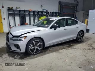 ✅ 2024 Volvo S60 Ultimate Dark Theme • VIN: 7JRL12TM0RG311292 • Lot: 82137384. Wystawiony na Copart z przebiegiem 11 324 mil. Bezpłatny archiwum sprzedaży aukcyjnych z USA i szczegółowy raport historii pojazdu na DreamBid. Zdjęcie 1.