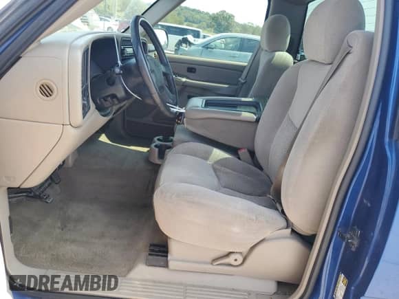 2004 Chevrolet Silverado 1500 LS с VIN 1GCEC14T54E166868, выставлен на аукционе Copart как лот 70981574 с пробегом 134 052 миль миль и Списание • Salvage title. История ставок и продаж доступна на DreamBid. Изображение 7.