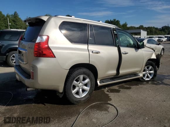 ✅ 2010 Lexus GX 460 • VIN: JTJBM7FX2A5011948 • Лот: 81401585. Опубликован ранее на Copart с пробегом 189 396 миль. Бесплатный доступ к архиву аукционных продаж из США и подробный отчёт об истории автомобиля на DreamBid. Изображение 3.
