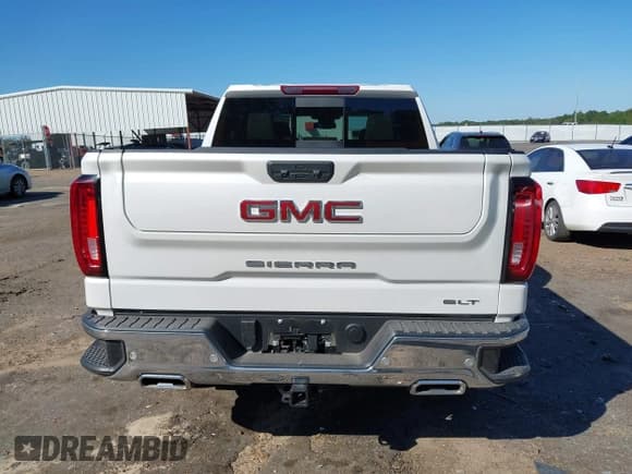 ✅ 2025 GMC Sierra 1500 SLT • VIN: 3GTUUDED3SG258228 • Лот: 43404808. Опубликован ранее на IAAI с пробегом 4 609 миль. Бесплатный доступ к архиву аукционных продаж из США и подробный отчёт об истории автомобиля на DreamBid. Изображение 16.