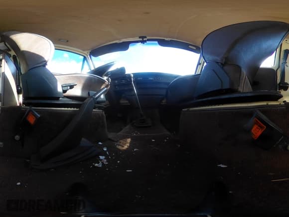 ✅ 1983 Volkswagen Vanagon • VIN: WV2ZA0251DH004404 • Lot: 43485173. Wystawiony na IAAI z przebiegiem 167 002 mil. Bezpłatny archiwum sprzedaży aukcyjnych z USA i szczegółowy raport historii pojazdu na DreamBid. Zdjęcie 23.