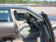 ✅ 2000 Cadillac DeVille • VIN: 1G6KD54Y3YU253802 • Лот: 42674210. Опубликован ранее на IAAI с пробегом 100 335 миль. Бесплатный доступ к архиву аукционных продаж из США и подробный отчёт об истории автомобиля на DreamBid. Изображение 5.