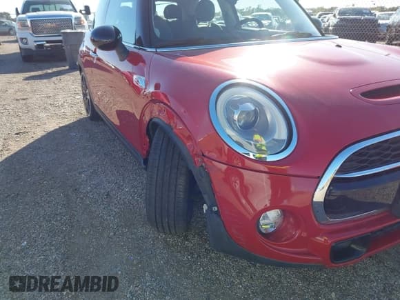 ✅ 2015 MINI Hardtop S • VIN: WMWXP7C53F2C60402 • Lot: 43470552. Listed on IAAI with 37,987 mi. Free auction sales archive from the USA and detailed vehicle history report at DreamBid. Image 6.