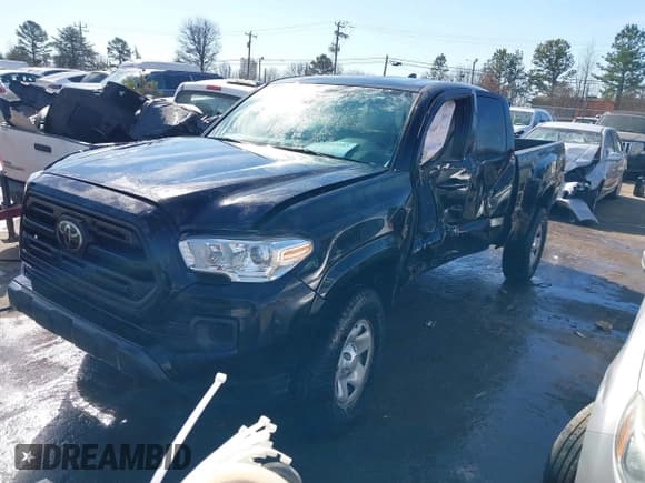 ✅ 2019 Toyota Tacoma SR5 • VIN: 5TFSZ5AN1KX180802 • Lot: 41652253. Listed on IAAI with 47,274 mi. Free auction sales archive from the USA and detailed vehicle history report at DreamBid. Image 2.