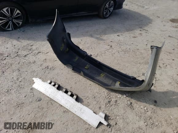 ✅ 2004 Lexus IS 300/350 • VIN: JTHBD192640092615 • Лот: 74309164. Опубликован ранее на Copart с пробегом 281 405 миль. Бесплатный доступ к архиву аукционных продаж из США и подробный отчёт об истории автомобиля на DreamBid. Изображение 12.