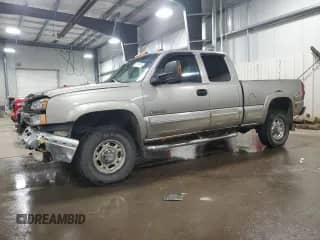 2003 Chevrolet Silverado 2500HD LT with VIN 1GCHK29U83E207435, listed as a Copart auction lot 68376375 with 214,691 mi miles and Salvage title. Bid and sale history available at DreamBid. Image 1.