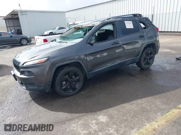 ✅ 2017 Jeep Cherokee Sport • VIN: 1C4PJLAB8HW527354 • Лот: 41578066. Опубликован ранее на IAAI с пробегом 124 339 миль. Бесплатный доступ к архиву аукционных продаж из США и подробный отчёт об истории автомобиля на DreamBid. Изображение 2.