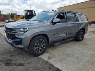 ✅ 2022 Chevrolet Suburban • VIN: 1GNSKDKL8NR102190 • Lot: 64220135. Wystawiony na Copart z przebiegiem 80 615 mil. Bezpłatny archiwum sprzedaży aukcyjnych z USA i szczegółowy raport historii pojazdu na DreamBid. Zdjęcie 1.