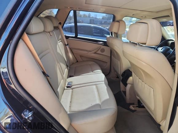 ✅ 2009 BMW X5 30i • VIN: 5UXFE43549L269056 • Lot: 90879485. Wystawiony na Copart z przebiegiem 237 061 mil. Bezpłatny archiwum sprzedaży aukcyjnych z USA i szczegółowy raport historii pojazdu na DreamBid. Zdjęcie 11.