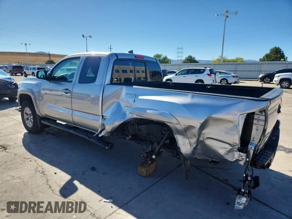 ✅ 2018 Toyota Tacoma SR5 • VIN: 5TFSZ5ANXJX150728 • Lot: 81031265. Listed on Copart with 45,894 mi. Free auction sales archive from the USA and detailed vehicle history report at DreamBid. Image 2.