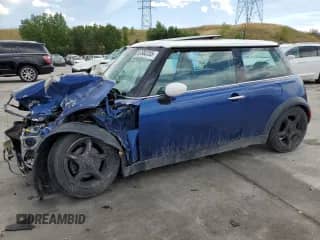2004 MINI Hardtop with VIN WMWRC33414TC51404, listed as a Copart auction lot 67382255 with 160,873 mi miles and Salvage title. Bid and sale history available at DreamBid. Image 1.