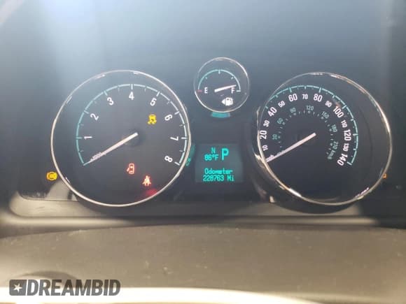 ✅ 2013 Chevrolet Captiva Sport LT • VIN: 3GNAL3EK5DS539047 • Lot: 64768765. Wystawiony na Copart z przebiegiem 228 763 mil. Bezpłatny archiwum sprzedaży aukcyjnych z USA i szczegółowy raport historii pojazdu na DreamBid. Zdjęcie 9.