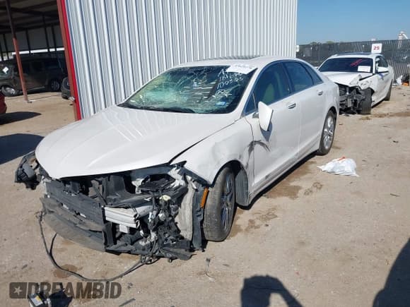 ✅ 2014 Lincoln MKZ Hybrid • VIN: 3LN6L2LU1ER830467 • Lot: 43629278. Wystawiony na IAAI z przebiegiem 158 718 mil. Bezpłatny archiwum sprzedaży aukcyjnych z USA i szczegółowy raport historii pojazdu na DreamBid. Zdjęcie 17.