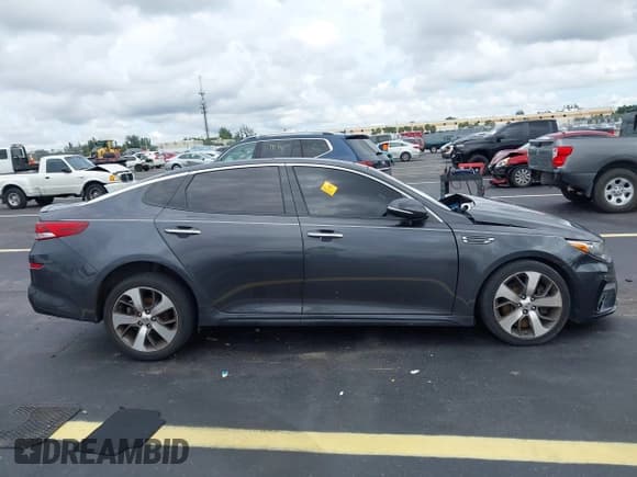 ✅ 2019 Kia Optima S • VIN: 5XXGT4L37KG288622 • Lot: 43133798. Listed on IAAI with Not provided. Free auction sales archive from the USA and detailed vehicle history report at DreamBid. Image 12.