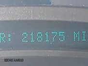 ✅ 2004 Chevrolet Silverado 1500 Z71 • VIN: 2GCEK13T441379543 • Lot: 43700681. Wystawiony na IAAI z przebiegiem 218 175 mil. Bezpłatny archiwum sprzedaży aukcyjnych z USA i szczegółowy raport historii pojazdu na DreamBid. Zdjęcie 16.