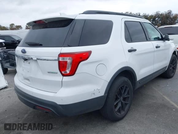 ✅ 2016 Ford Explorer • VIN: 1FM5K7BHXGGA72557 • Lot: 42160265. Listed on IAAI with 130,670 mi. Free auction sales archive from the USA and detailed vehicle history report at DreamBid. Image 4.