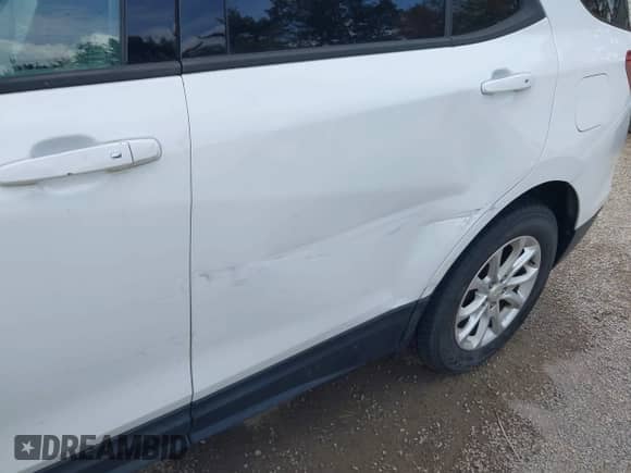 2018 Chevrolet Equinox LS с VIN 2GNAXREV7J6320182, выставлен на аукционе IAAI как лот 43262040 с пробегом 132 619 миль миль и . История ставок и продаж доступна на DreamBid. Изображение 17.