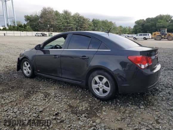 2013 Chevrolet Cruze 1LT z VIN 1G1PC5SB7D7109398, wystawiony jako Copart lot #65826725 z przebiegiem Nie podano mil oraz Szkoda całkowita • Salvage title. Historia ofert i sprzedaży dostępna na DreamBid. Obrazek 2.
