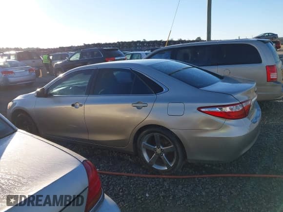 ✅ 2016 Toyota Camry LE • VIN: 4T4BF1FK2GR559494 • Лот: 43567736. Опубликован ранее на IAAI с пробегом 273 724 миль. Бесплатный доступ к архиву аукционных продаж из США и подробный отчёт об истории автомобиля на DreamBid. Изображение 14.