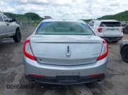✅ 2014 Lincoln MKS • VIN: 1LNHL9DK7EG609638 • Lot: 42522461. Wystawiony na IAAI z przebiegiem 48 785 mil. Bezpłatny archiwum sprzedaży aukcyjnych z USA i szczegółowy raport historii pojazdu na DreamBid. Zdjęcie 16.