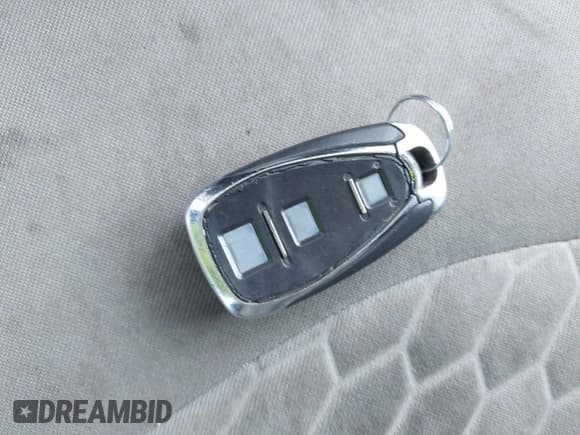 ✅ 2019 Chevrolet Equinox LS • VIN: 3GNAXHEV4KL122909 • Лот: 43378085. Опубликован ранее на IAAI с пробегом 126 738 миль. Бесплатный доступ к архиву аукционных продаж из США и подробный отчёт об истории автомобиля на DreamBid. Изображение 11.