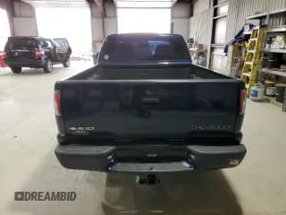 ✅ 2001 Chevrolet S-10 LS • VIN: 1GCCS19W018256081 • Лот: 53629275. Опубликован ранее на Copart с пробегом 145 627 миль. Бесплатный доступ к архиву аукционных продаж из США и подробный отчёт об истории автомобиля на DreamBid. Изображение 6.