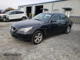 ✅ 2007 BMW 5 Series 530xi • VIN: WBANF73527CU24158 • Lot: 91927315. Wystawiony na Copart z przebiegiem 102 308 mil. Bezpłatny archiwum sprzedaży aukcyjnych z USA i szczegółowy raport historii pojazdu na DreamBid. Zdjęcie 1.