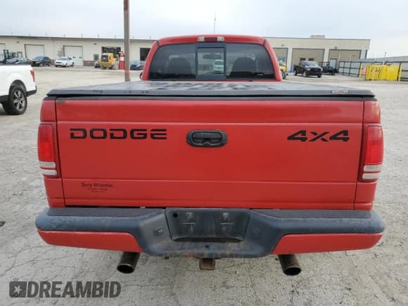 ✅ 2002 Dodge Dakota Sport • VIN: 1B7GG36X52S502008 • Lot: 52378325. Wystawiony na Copart z przebiegiem 262 220 mil. Bezpłatny archiwum sprzedaży aukcyjnych z USA i szczegółowy raport historii pojazdu na DreamBid. Zdjęcie 6.