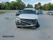 ✅ 2006 Chevrolet Silverado 2500HD Work Truck • VIN: 1GCHK29U06E267732 • Лот: 94176845. Опубликован ранее на Copart с пробегом 263 404 миль. Бесплатный доступ к архиву аукционных продаж из США и подробный отчёт об истории автомобиля на DreamBid. Изображение 13.