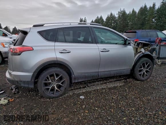✅ 2017 Toyota RAV4 SE • VIN: 2T3JFREV3HW618173 • Lot: 94369095. Wystawiony na Copart z przebiegiem 110 249 mil. Bezpłatny archiwum sprzedaży aukcyjnych z USA i szczegółowy raport historii pojazdu na DreamBid. Zdjęcie 3.