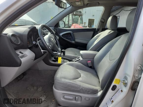 ✅ 2012 Toyota RAV4 Limited • VIN: JTMDK4DV8C5109046 • Лот: 82110585. Опубликован ранее на Copart с пробегом 188 501 миль. Бесплатный доступ к архиву аукционных продаж из США и подробный отчёт об истории автомобиля на DreamBid. Изображение 7.