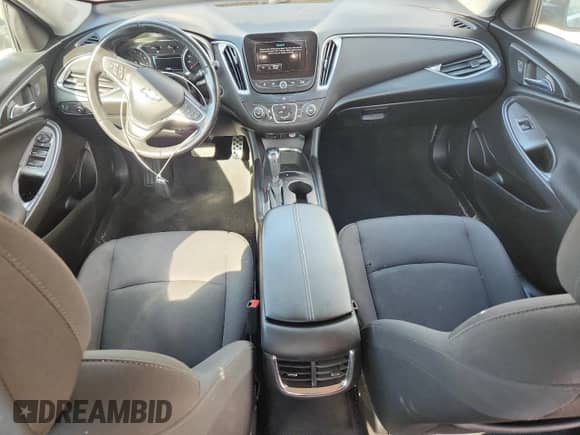 2017 Chevrolet Malibu LT z VIN 1G1ZE5ST4HF178282, wystawiony jako Copart lot #85111245 z przebiegiem 94 500 mil mil oraz Czysty tytuł • Clean title. Historia ofert i sprzedaży dostępna na DreamBid. Obrazek 8.