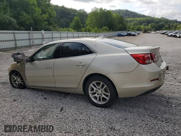 2013 Chevrolet Malibu LT z VIN 1G11C5SA1DF153643, wystawiony jako Copart lot #64082845 z przebiegiem Nie podano mil oraz Nie do naprawy • Non repairable. Historia ofert i sprzedaży dostępna na DreamBid. Obrazek 2.