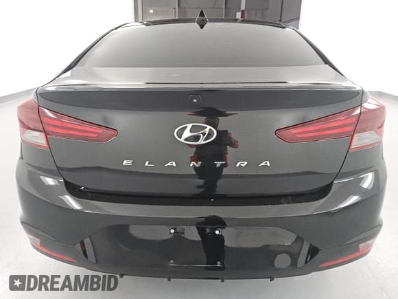 ✅ 2019 Hyundai Elantra SEL • VIN: 5NPD84LF3KH478517 • Lot: 56937245. Listed on Copart with 126,009 mi. Free auction sales archive from the USA and detailed vehicle history report at DreamBid. Image 6.