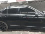 ✅ 2013 Mercedes-Benz C 250 Sport • VIN: WDDGF4HB8DA793855 • Lot: 41989172. Wystawiony na IAAI z przebiegiem 150 537 mil. Bezpłatny archiwum sprzedaży aukcyjnych z USA i szczegółowy raport historii pojazdu na DreamBid. Zdjęcie 13.