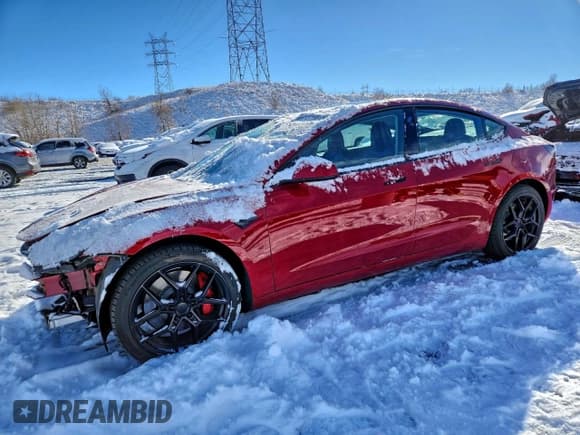 ✅ 2021 Tesla Model 3 Performance • VIN: 5YJ3E1ECXMF913718 • Lot: 95115065. Wystawiony na Copart z przebiegiem 75 162 mil. Bezpłatny archiwum sprzedaży aukcyjnych z USA i szczegółowy raport historii pojazdu na DreamBid. Zdjęcie 1.