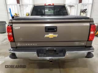 2015 Chevrolet Silverado 1500 LTZ с VIN 3GCUKSEJ5FG338703, выставлен на аукционе Copart как лот 81143165 с пробегом 125 749 миль миль и Списание • Salvage title. История ставок и продаж доступна на DreamBid. Изображение 6.