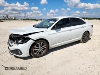 ✅ 2023 Volkswagen Jetta Sport • VIN: 3VWBM7BU9PM044427 • Lot: 86125505. Wystawiony na Copart z przebiegiem 59 680 mil. Bezpłatny archiwum sprzedaży aukcyjnych z USA i szczegółowy raport historii pojazdu na DreamBid. Zdjęcie 1.