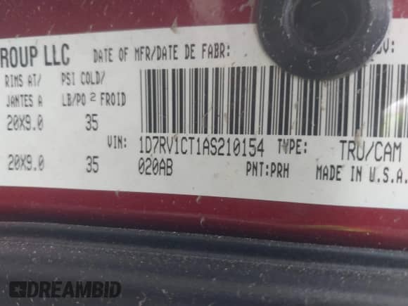 2010 Dodge 1500 Sport z VIN 1D7RV1CT1AS210154, wystawiony jako IAAI lot #41949799 z przebiegiem 147 783 mil mil oraz . Historia ofert i sprzedaży dostępna na DreamBid. Obrazek 9.