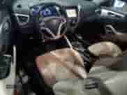 ✅ 2013 Hyundai Veloster RE:MIX • VIN: KMHTC6AD9DU140289 • Лот: 59853575. Размещён на Copart с пробегом 105 043 миль миль. Получите бесплатный доступ к архиву аукционных продаж из США и посмотрите подробный отчёт об истории автомобиля на DreamBid. Изображение 8.