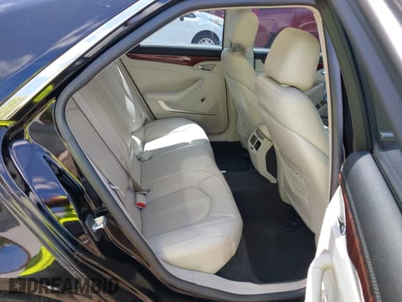 ✅ 2008 Cadillac CTS RWD • VIN: 1G6DJ577X80192198 • Лот: 42973294. Опубликован ранее на IAAI с пробегом 87 814 миль. Бесплатный доступ к архиву аукционных продаж из США и подробный отчёт об истории автомобиля на DreamBid. Изображение 8.