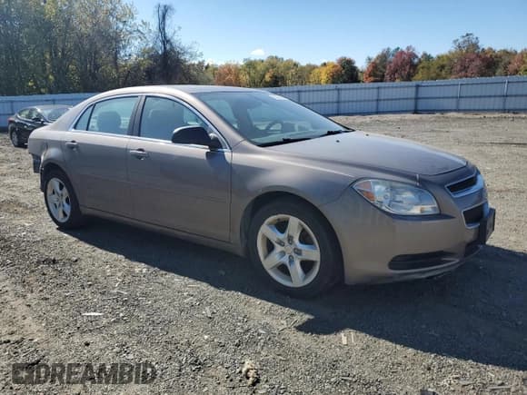 ✅ 2011 Chevrolet Malibu 1LS • VIN: 1G1ZB5E15BF156382 • Lot: 75807684. Listed on Copart with 109,352 mi. Free auction sales archive from the USA and detailed vehicle history report at DreamBid. Image 4.