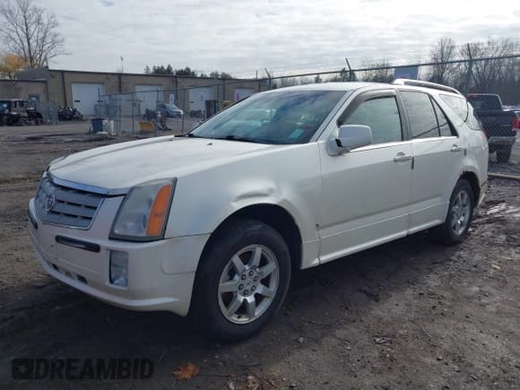 ✅ 2008 Cadillac SRX AWD • VIN: 1GYEE437480151758 • Lot: 43718990. Wystawiony na IAAI z przebiegiem 172 003 mil. Bezpłatny archiwum sprzedaży aukcyjnych z USA i szczegółowy raport historii pojazdu na DreamBid. Zdjęcie 2.